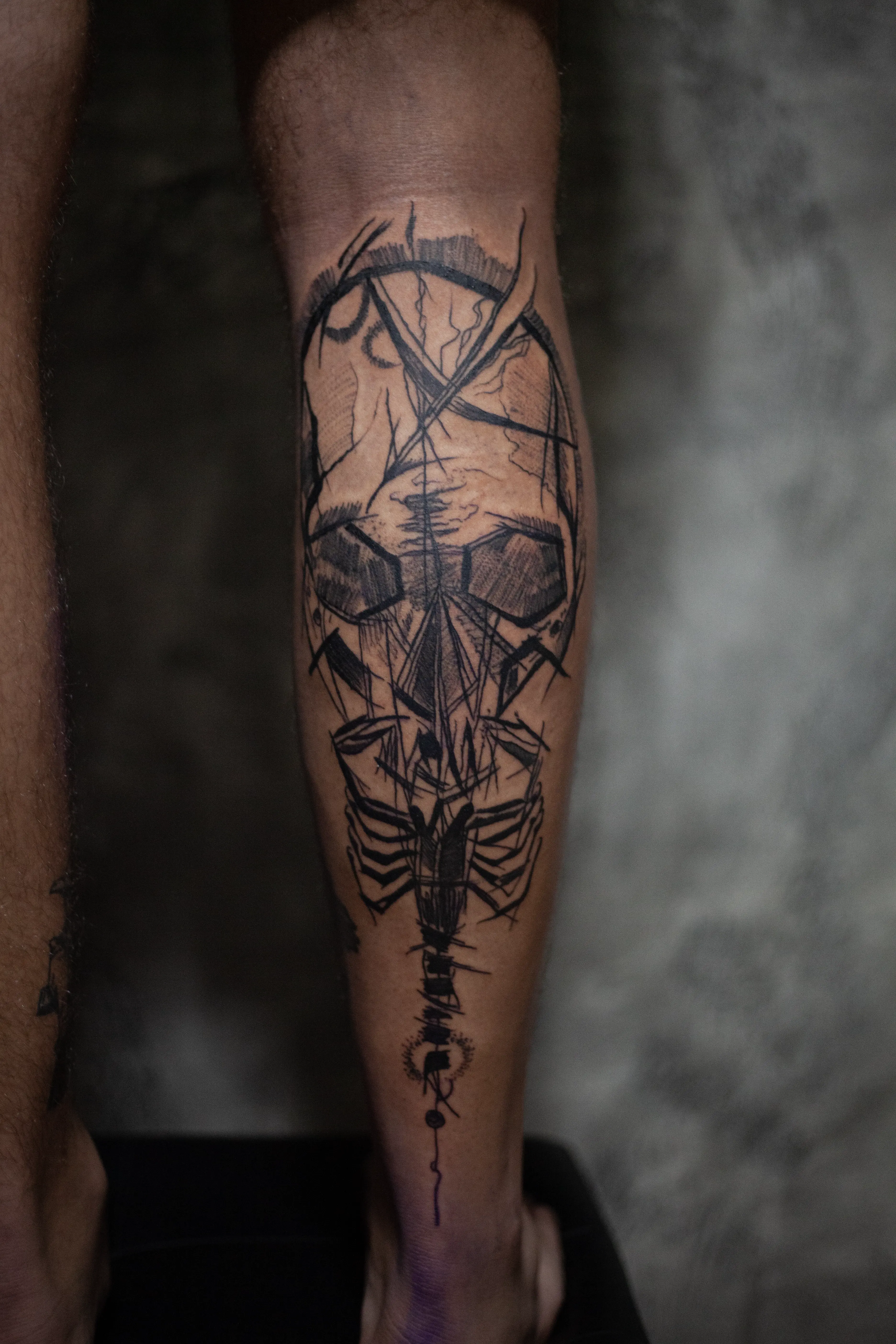 Tetovaža Kosturska lobanja sa škorpjiom - Fine Line & Minimal rad Eternal Art studio